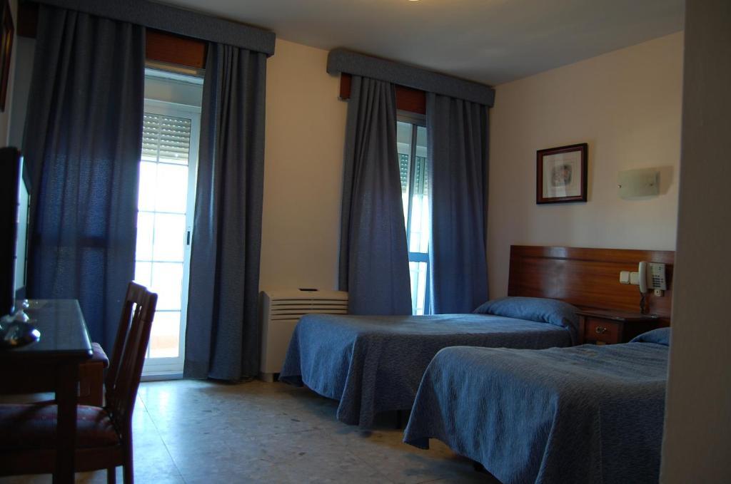 Hotel Marina Victoria Algeciras Pokoj fotografie