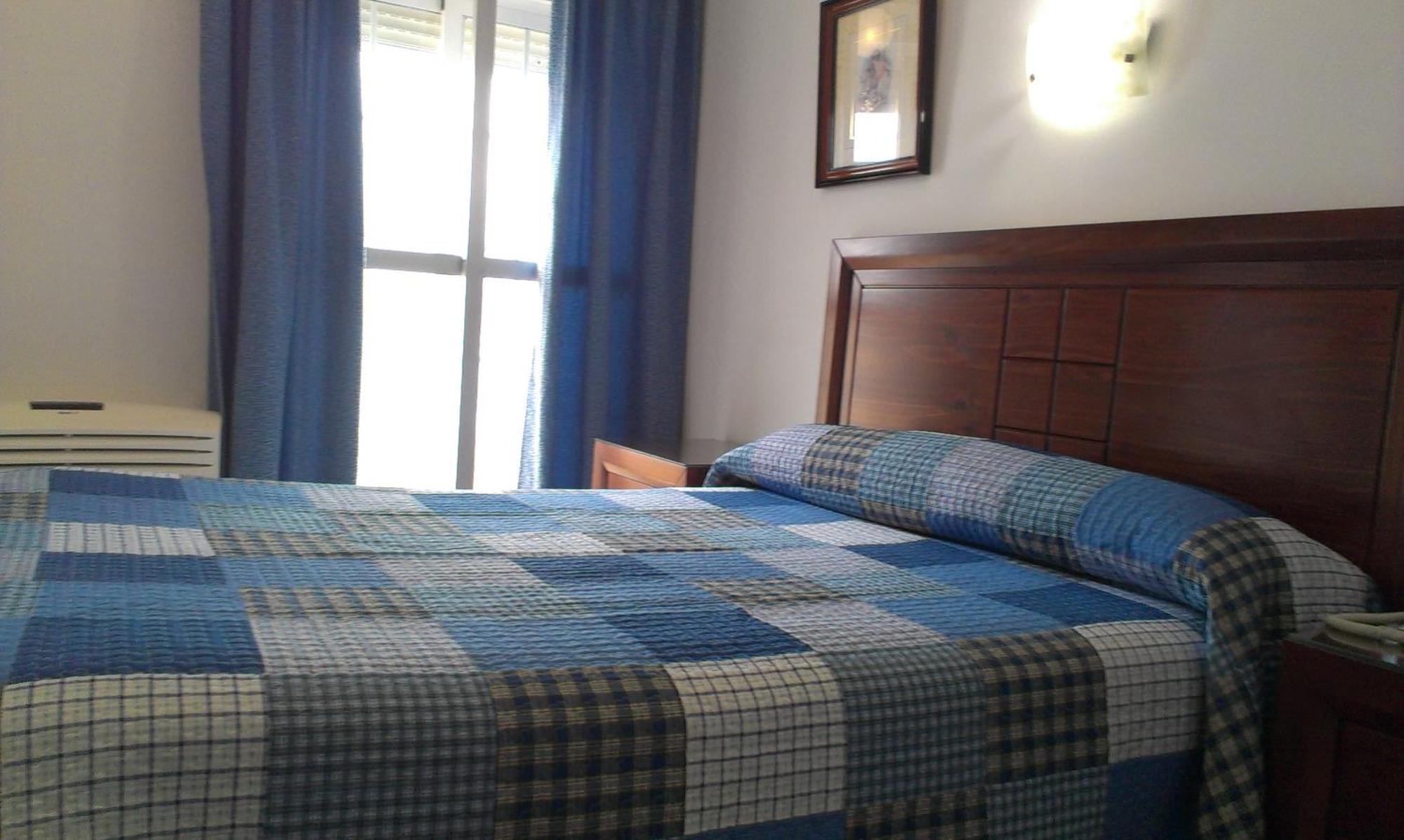 Hotel Marina Victoria Algeciras Exteriér fotografie